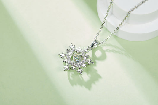 The Al-Turath Royal Pendant: Brilliant Moissanite in Platinum-Finished S925 Silver