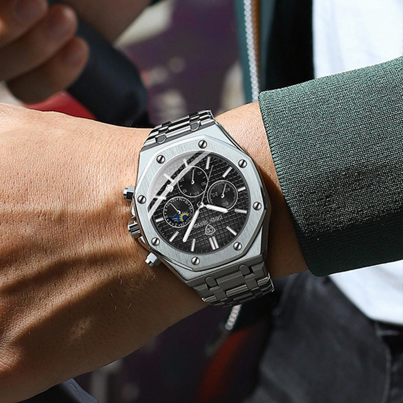 The Sterling Men’s Analogue Watch in Polished Silver